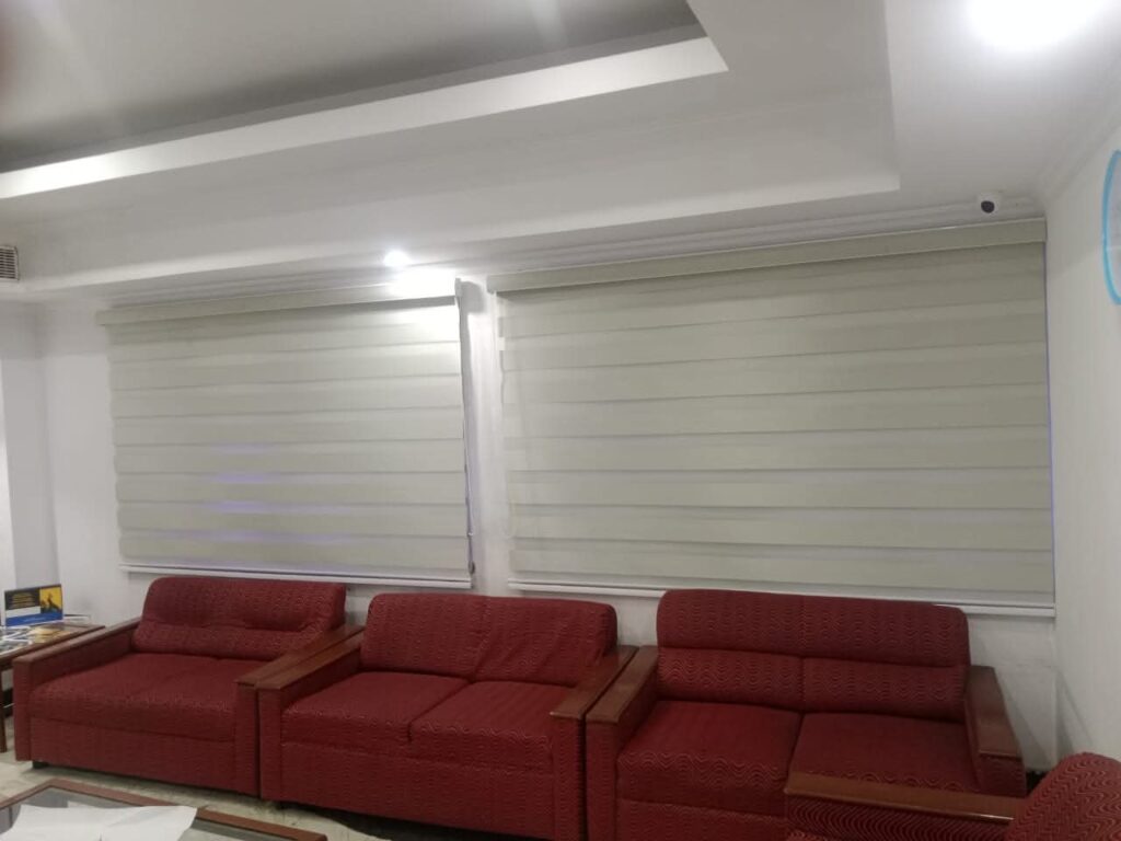 blinds2